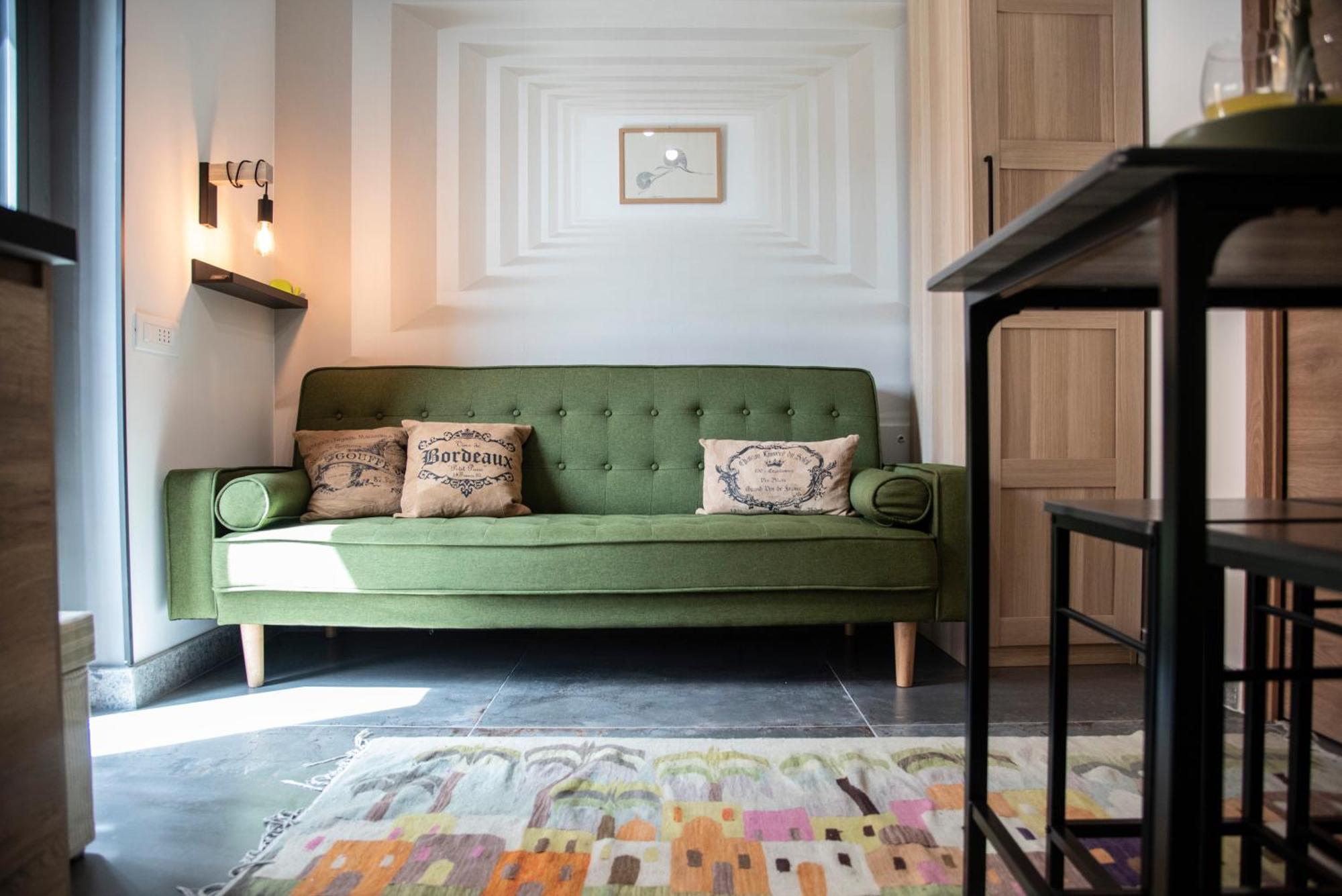 Vatican Boutique Apartment With St Peters Dome View Рим Екстер'єр фото